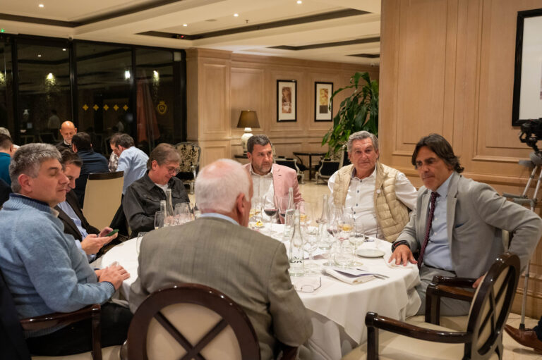 CLUB GOURMET -145