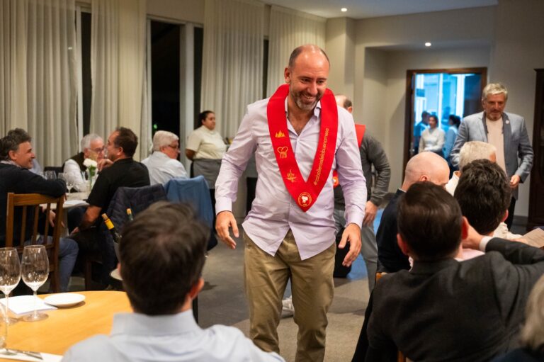 352c1c07-d0f5-4df5-b6c6-ebfe4c18e50e