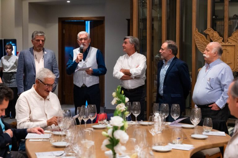 82a2cac2-4d92-4f04-8ab4-49ba8a4b7128