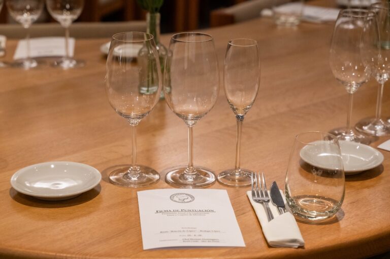 9083dfd2-4db2-4553-9ea6-44e7d60ba656