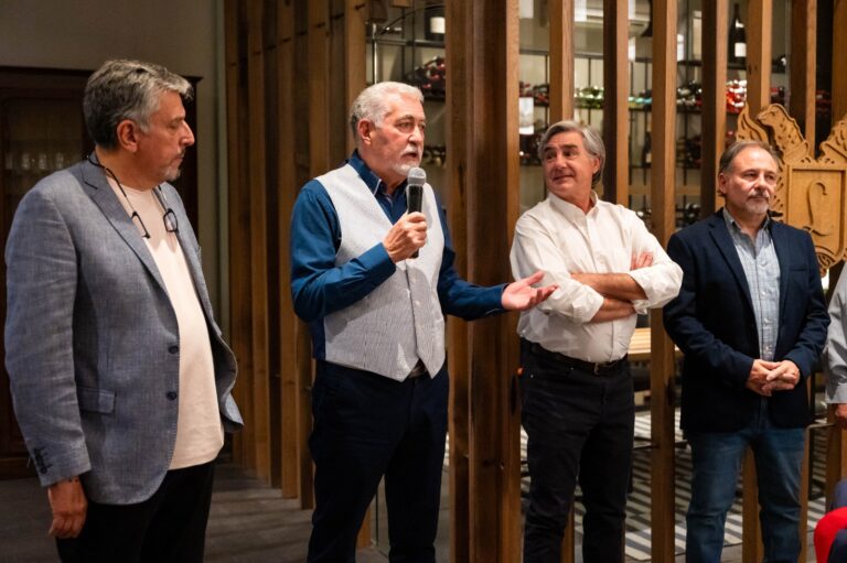 b9c6e9d0-e5b6-4948-a746-45a87edd3ae0